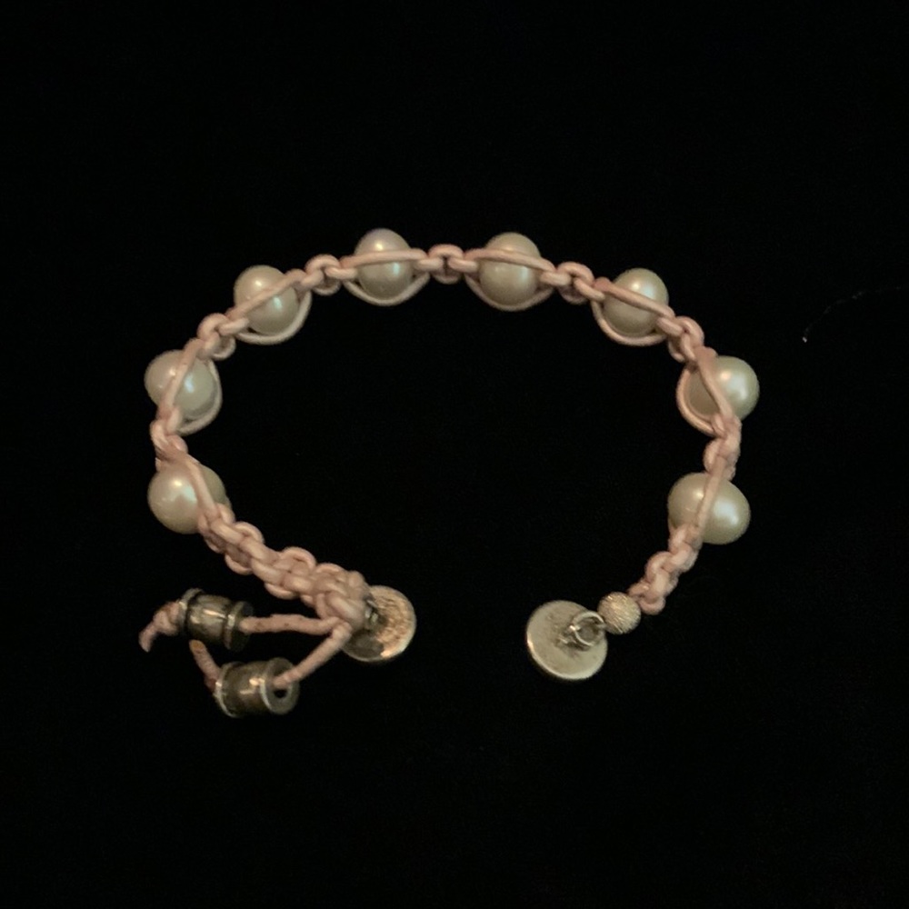 Pretty pink leather and pearl macrame bracelet. 7”